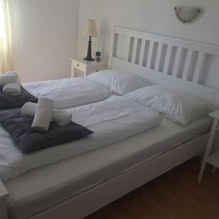 Apartments Rina Novalja Eksteriør billede